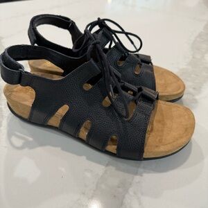 Cobbie Cuddlers Lace Up Leather Sandals Women’s 9 Black Comfort Insole Casual